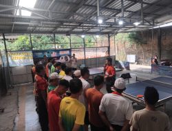 Dekatkan Polri dengan Warga, Kapolsek Sukolilo Gelar Turnamen Tenis Meja HUT RI ke-81