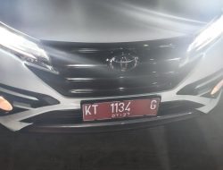 MOBIL DINAS PLAT MERAH KT 1134-G Toyota RUSH,DIPAKAI CARI MAKANAN DI LUAR JAM KERJA: ASET NEGARA DIANGGAP KENDARAAN PRIBADI?
