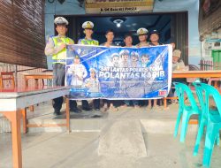 Polantas Karib Edukasi Keselamatan Berkendara Kepada Masyarakat Kabupaten Toba 
