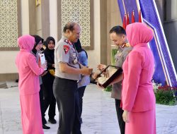 Keluarga Besar Polda Jatim Lepas Irjen Pol. Pasma Royce Emban Amanah sebagai Kapolda Bali