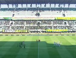 Sakitnya Bukan Main! Persebaya Dipaksa Mengejar Dua Kali, PSS Bikin Bajol Ijo Kehilangan Muka!