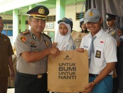 Polres Kediri Masuk Sekolah Bentengi Pelajar dari Bullying dan Bahaya Narkoba